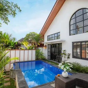 Suarga Private Pool Вилла
